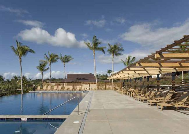 Infinity edge pool