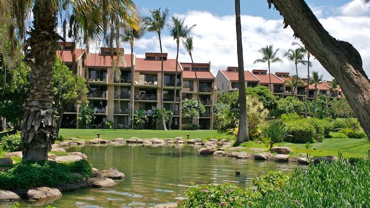 Kamaole Sands building 4 overlooking one of many water features