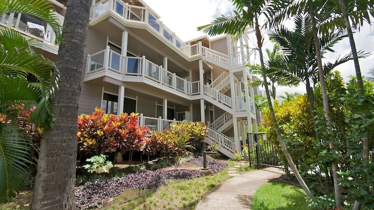 188 resort condominiums, vacation rentable