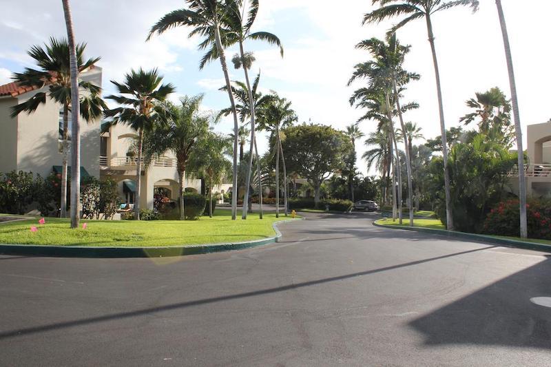 Palms at Wailea covers almost 17 acres