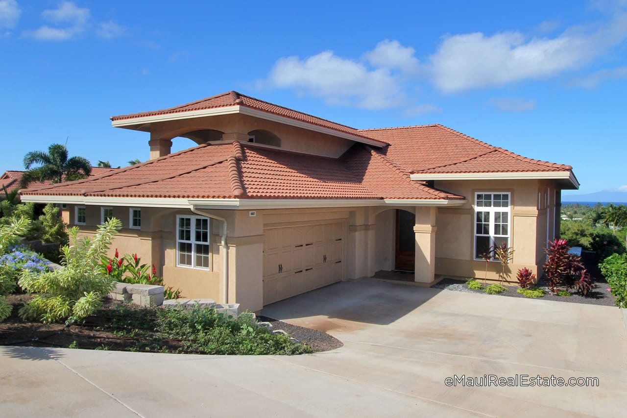 Model 110 at Hokulani features a downstairs Master suite plus 2 bedrooms upstairs