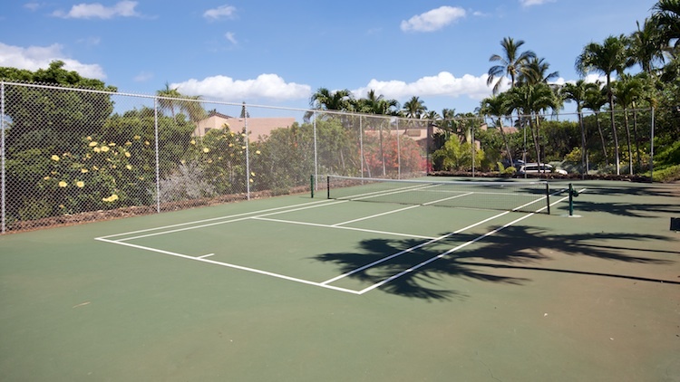 Wailea Ekahi has 2 paddle tennis courts for residents
