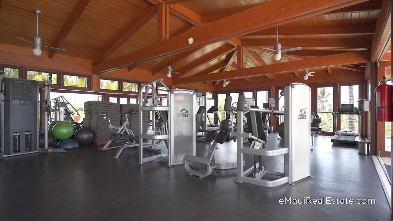 Open air fitness center at Papali