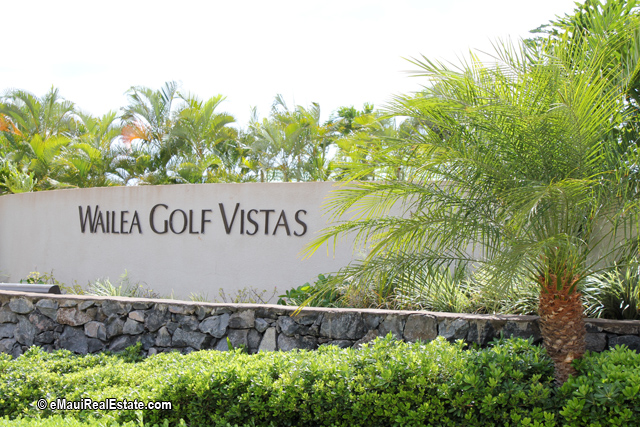 Community sign at Wailea Golf Vistas