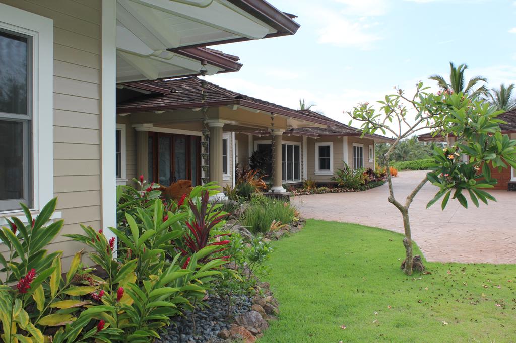 An outside shot of One Palauea Bay