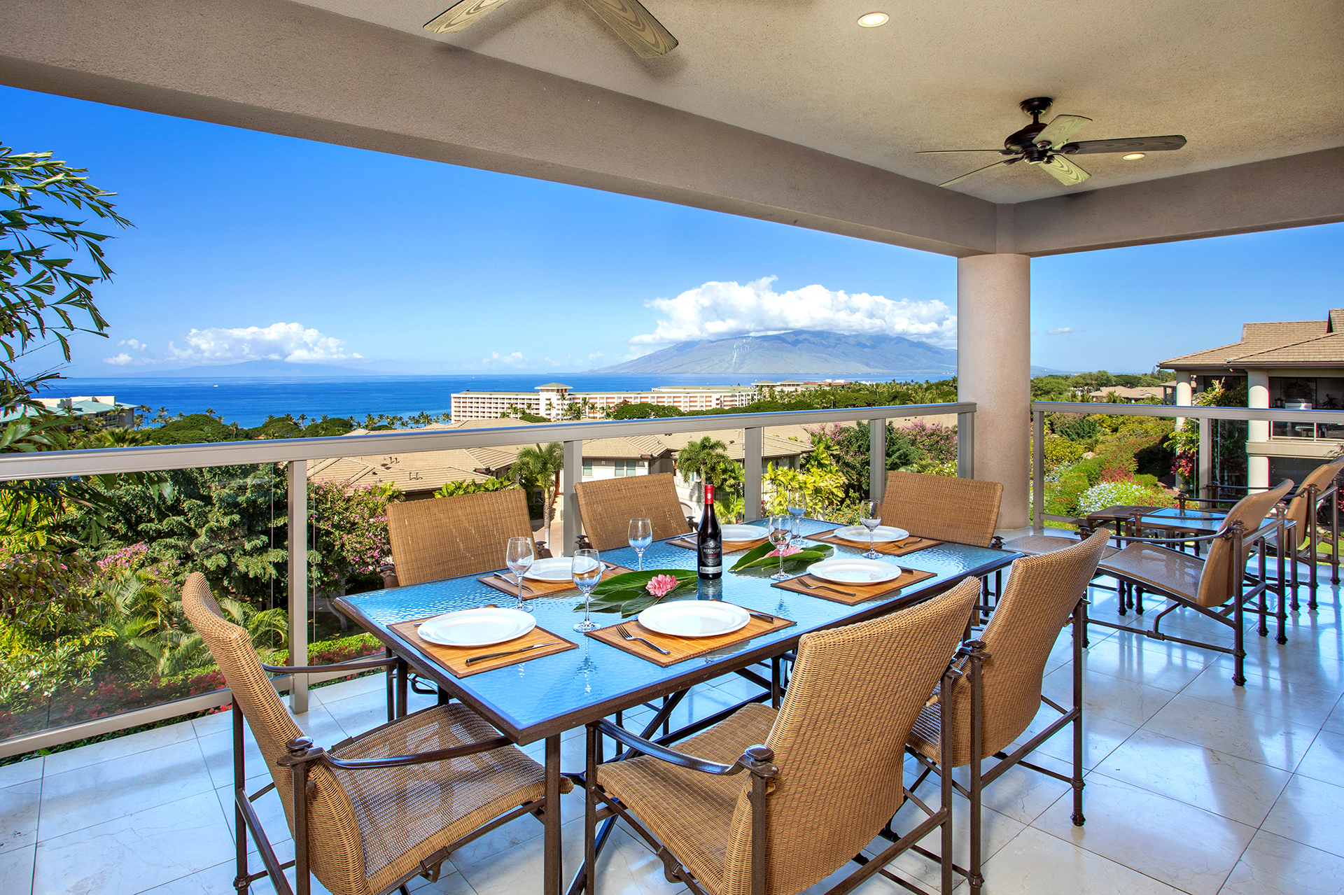 Upstairs Lanai: 