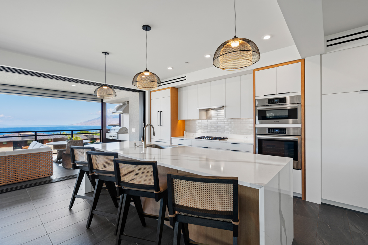 Kitchen: 