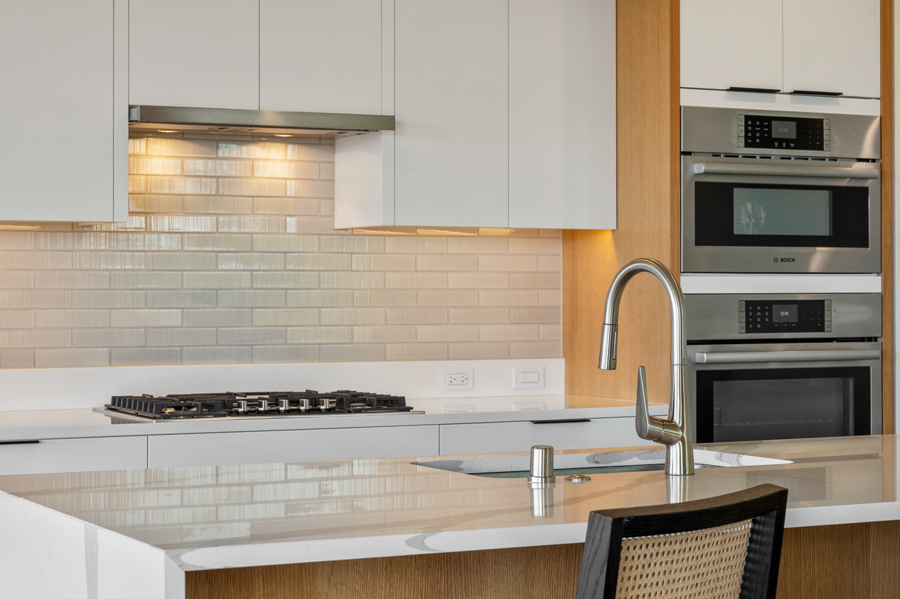 Kitchen: 